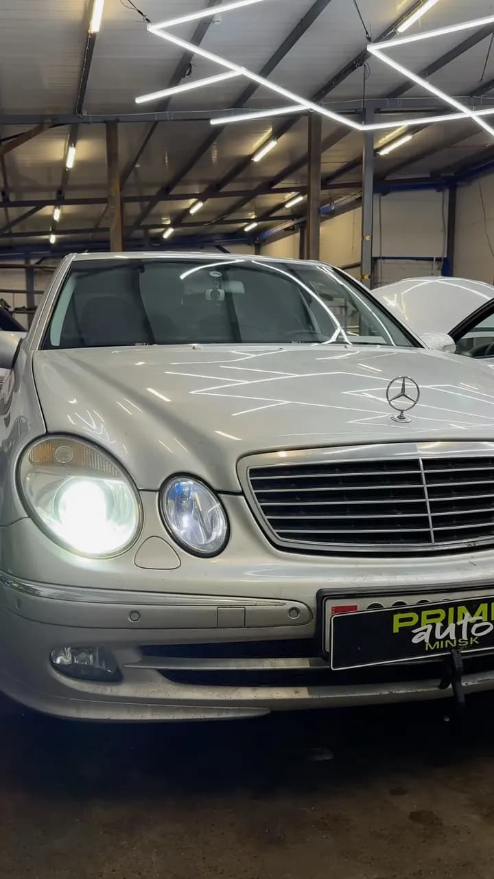 Mercedes W211: установили bi-led модули