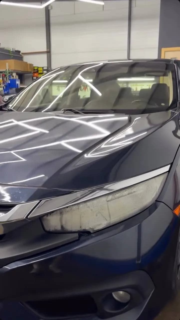 Honda Civic: устранили запотевание фары