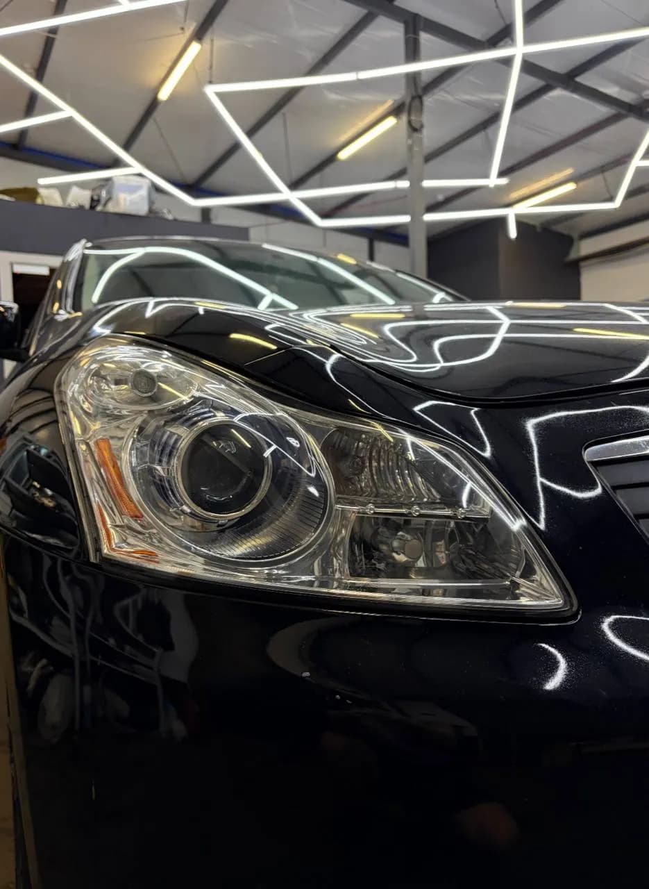 Infiniti G: установили bi-led модули, отполировали и оклеили фары защитной плёнкой